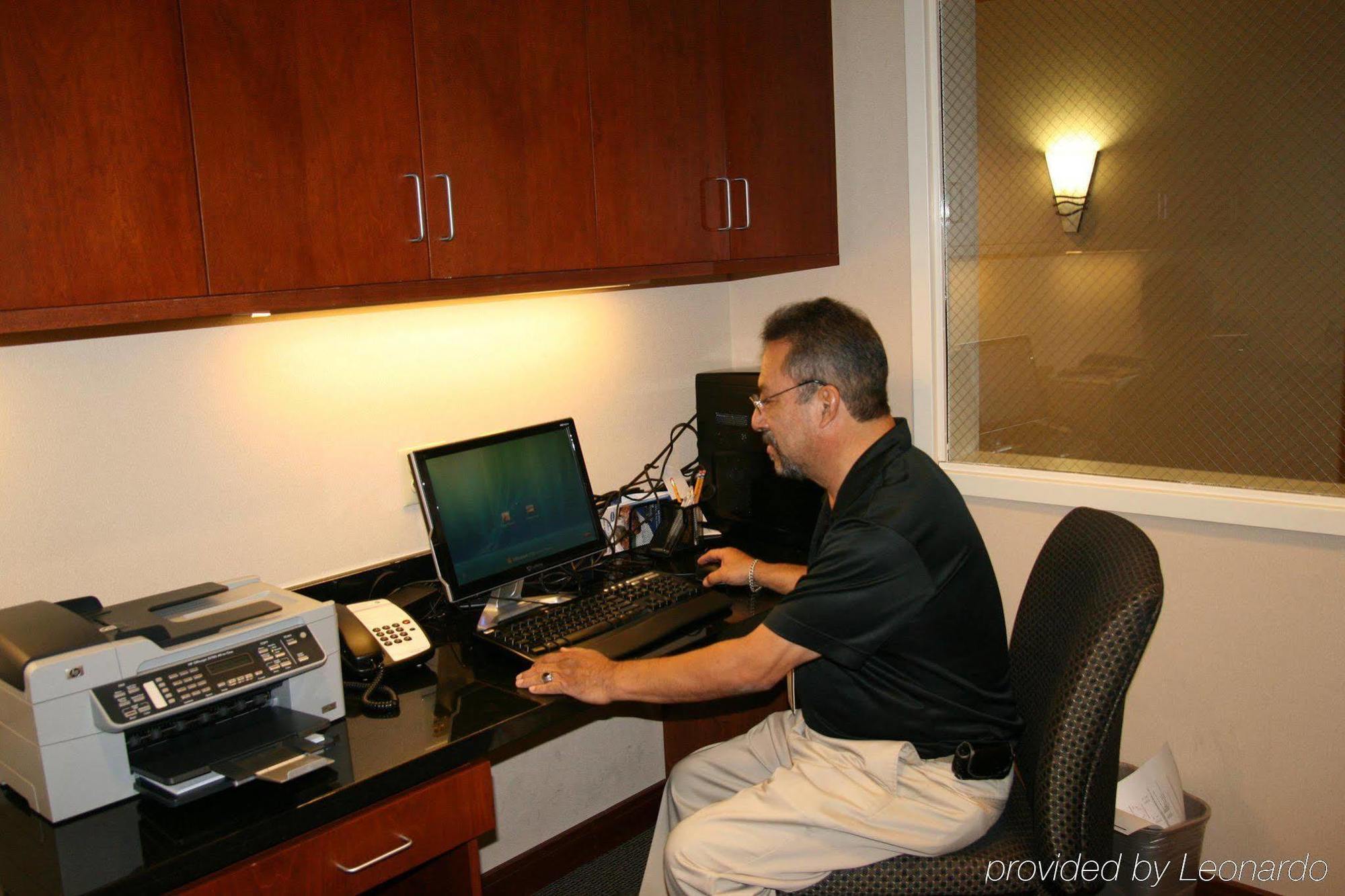 Hampton Inn & Suites Highland San Bernardino Faciliteter billede